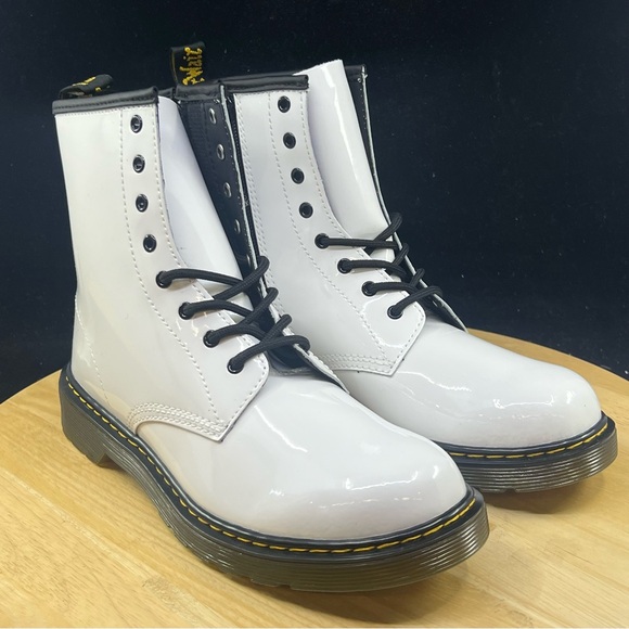 Dr. Martens Lace Up White Doc Combat Boots Women's Size 7 US 1460Y - Picture 4 of 10